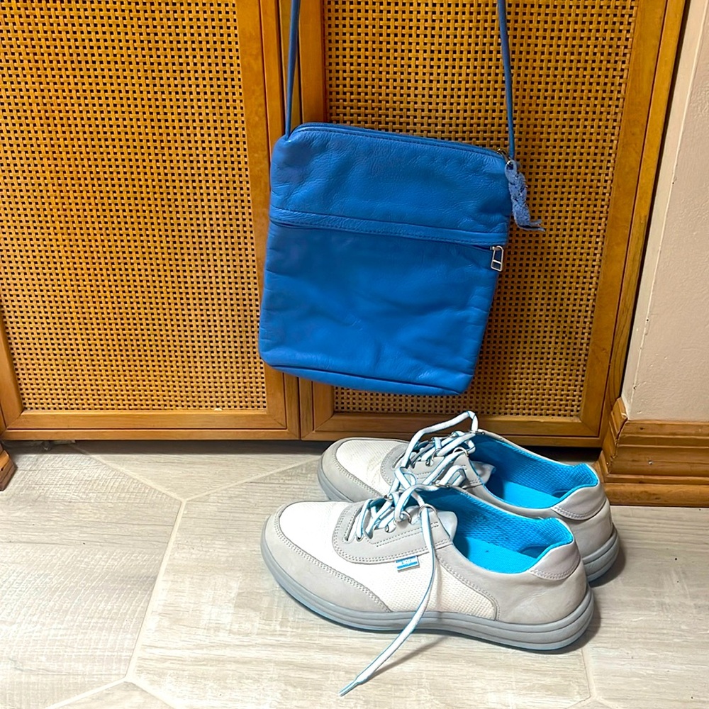 Genuine Leather SAS Purse